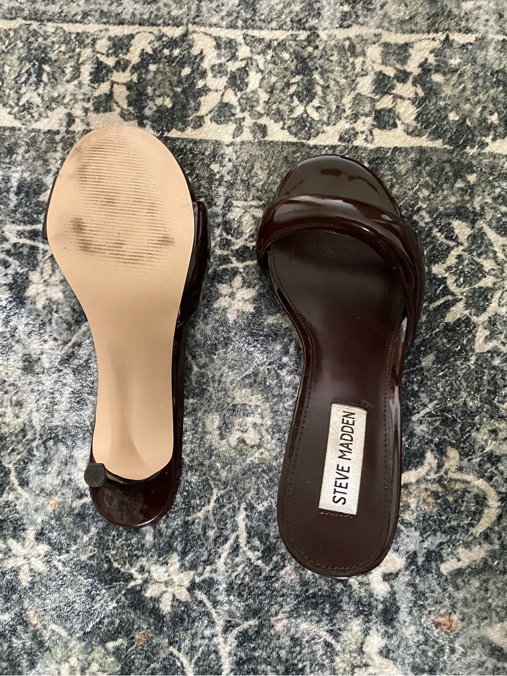 Steve Madden women’s chocolate brown glossy heeled sandals 7.5 - Picture 4 of 6